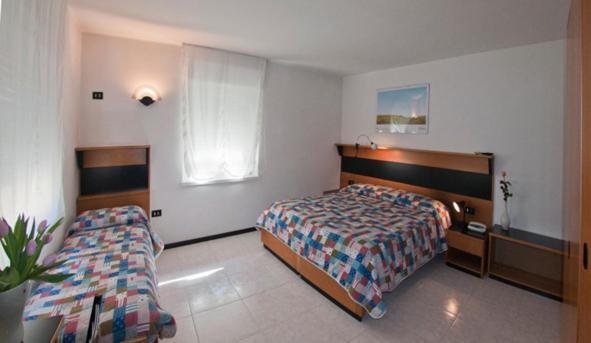 Albergo Alla Torre Caldonazzo Luaran gambar